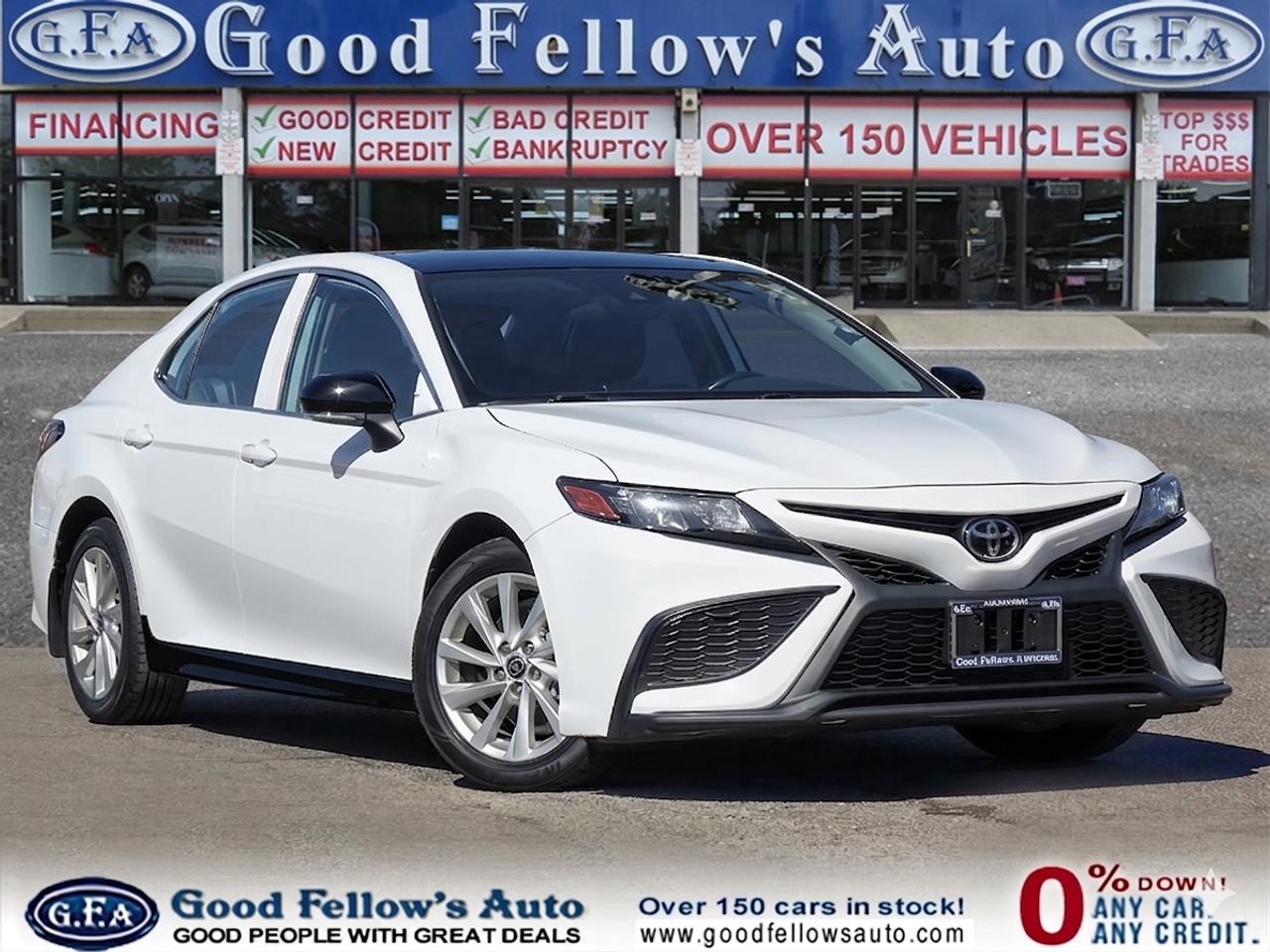 2021 Toyota Camry SE MODEL, LEATHER & CLOTH, REARVIEW CAMERA, HEATED Photo0