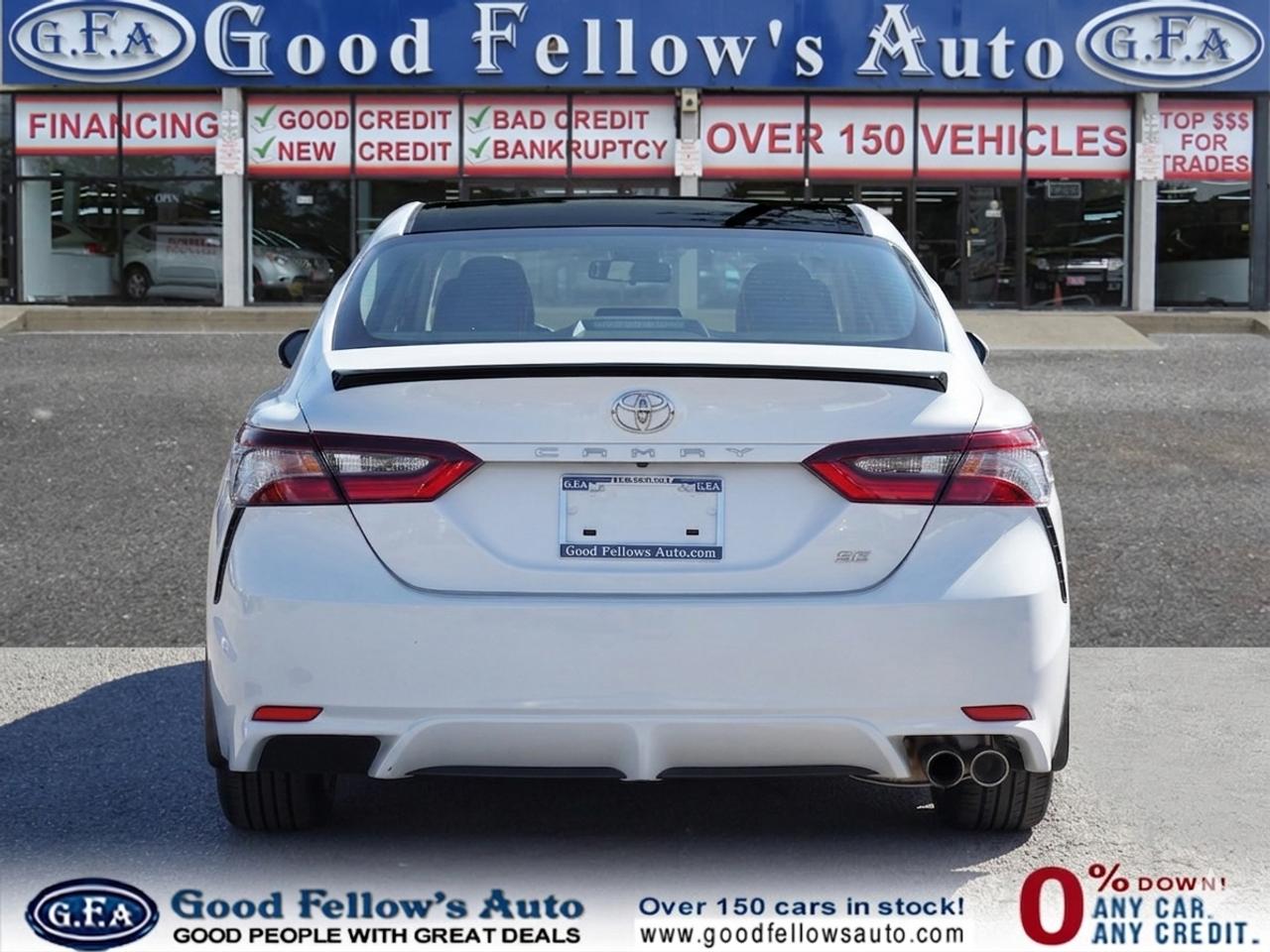 2021 Toyota Camry SE MODEL, LEATHER & CLOTH, REARVIEW CAMERA, HEATED Photo