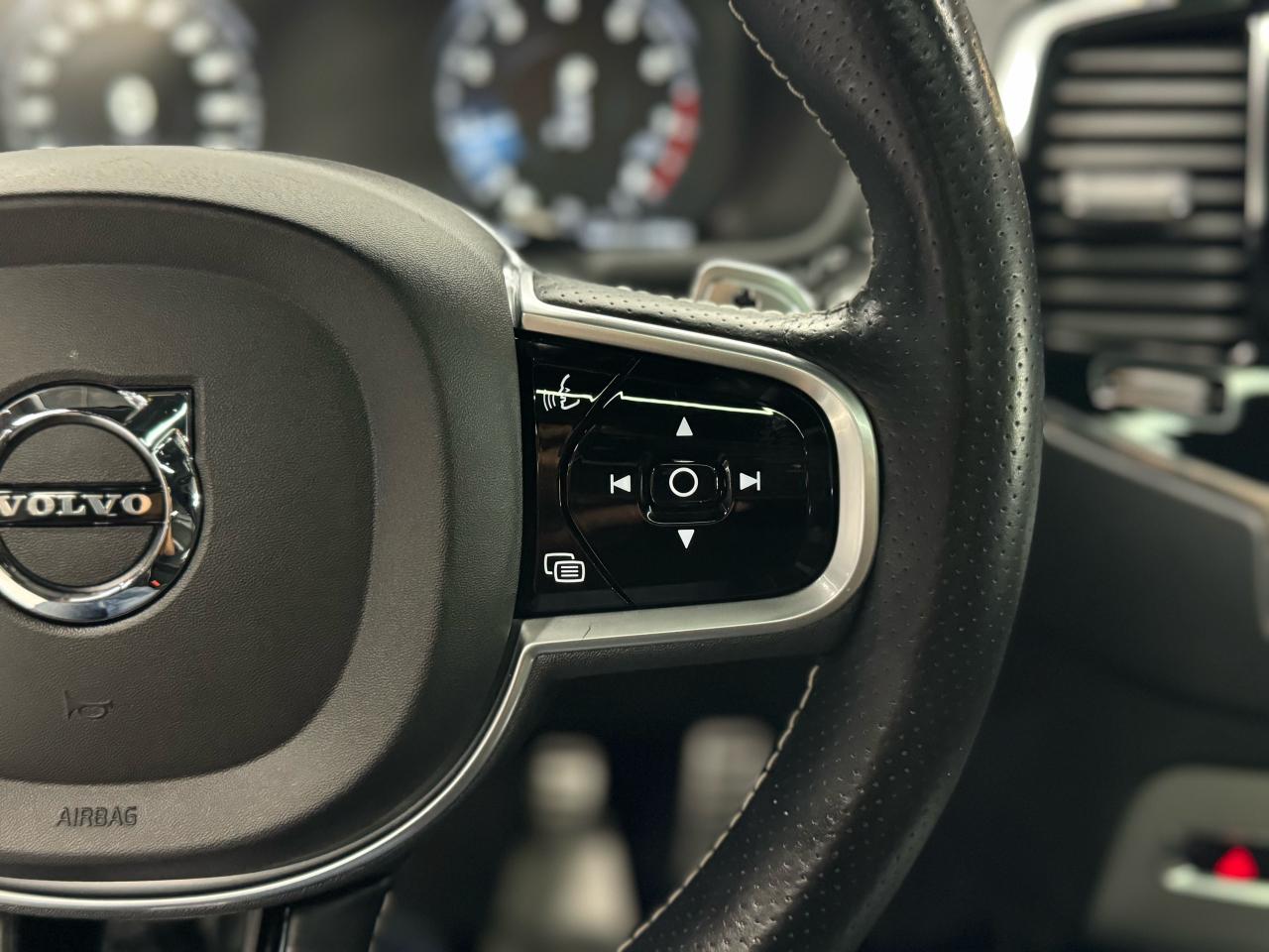 2018 Volvo XC90 R-DESIGN|7PASS|NAV|360CAM|LKA|BSM|CARPLAY| - Photo #12