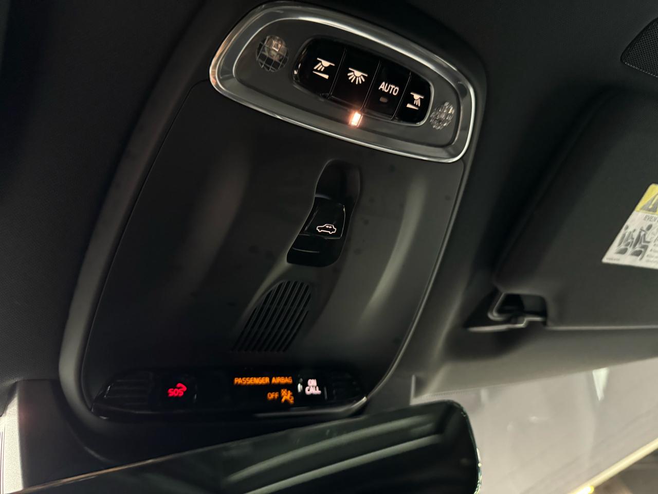 2018 Volvo XC90 R-DESIGN|7PASS|NAV|360CAM|LKA|BSM|CARPLAY| - Photo #21
