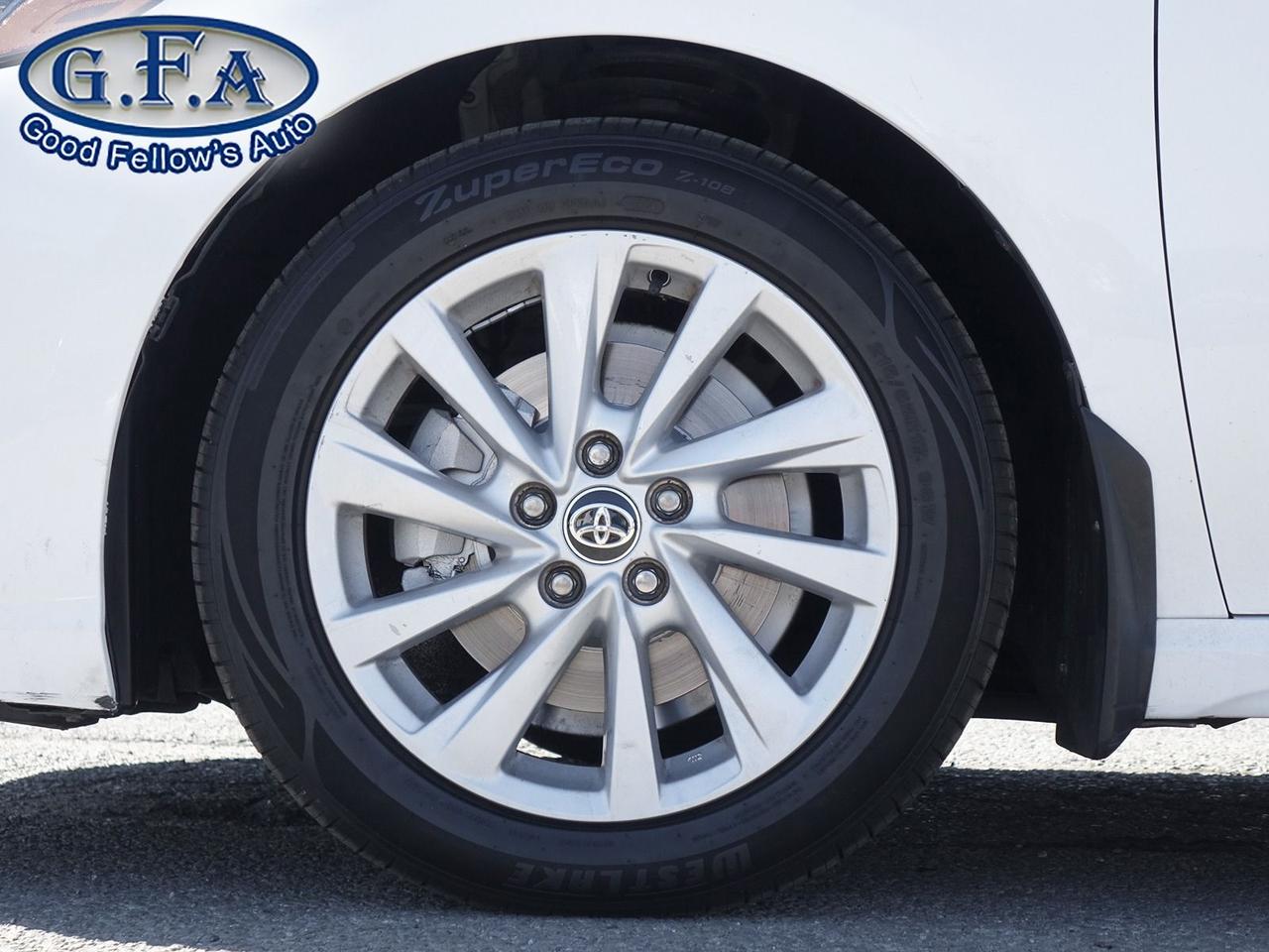 2022 Toyota Camry SE MODEL, LEATHER & CLOTH, REARVIEW CAMERA, HEATED Photo