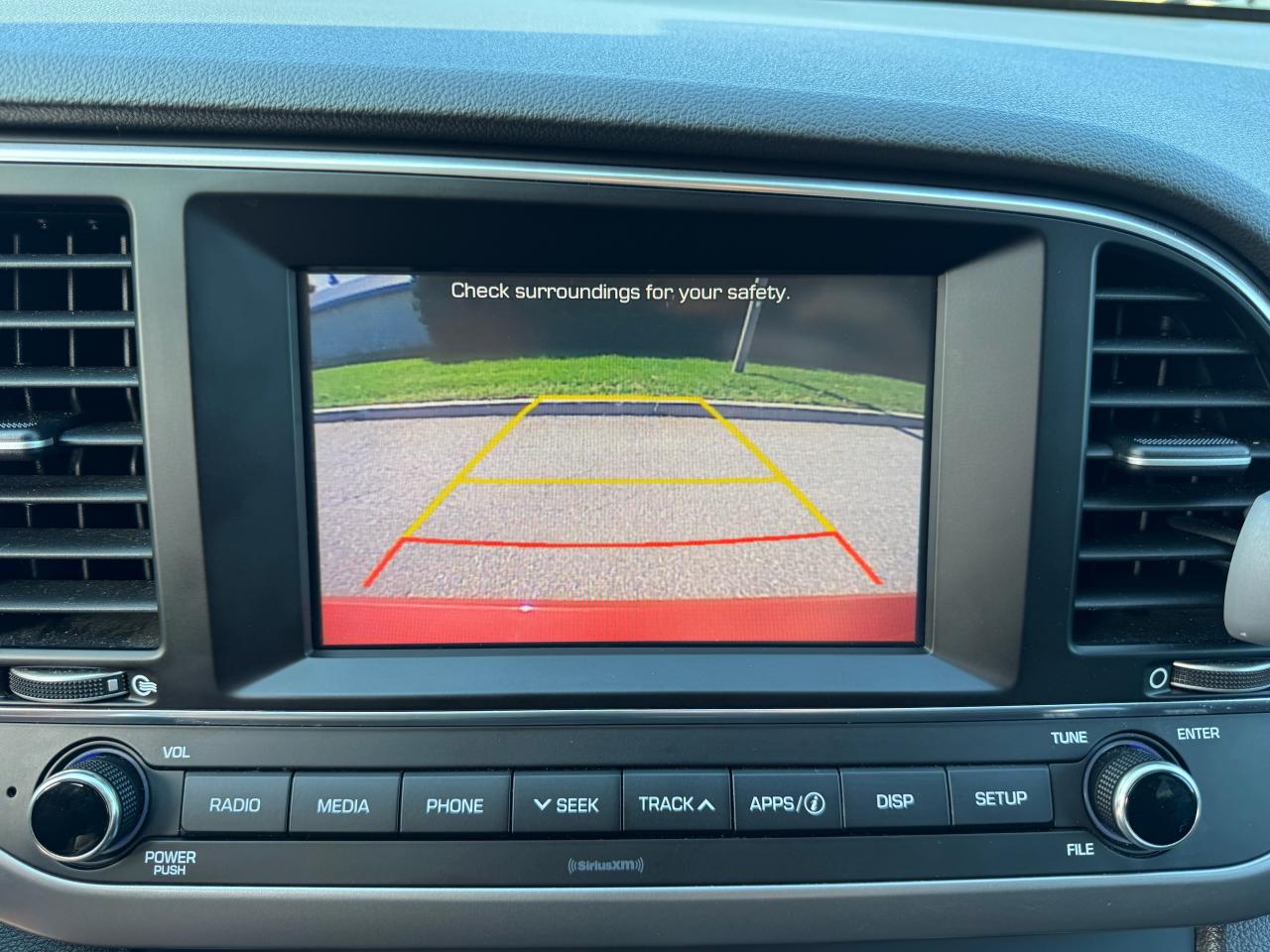 2017 Hyundai Elantra GL - Photo #12