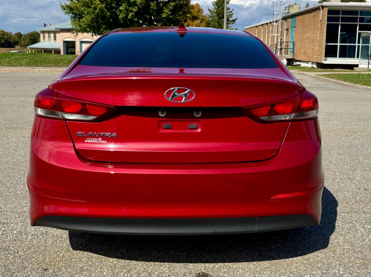 2017 Hyundai Elantra GL - Photo #10