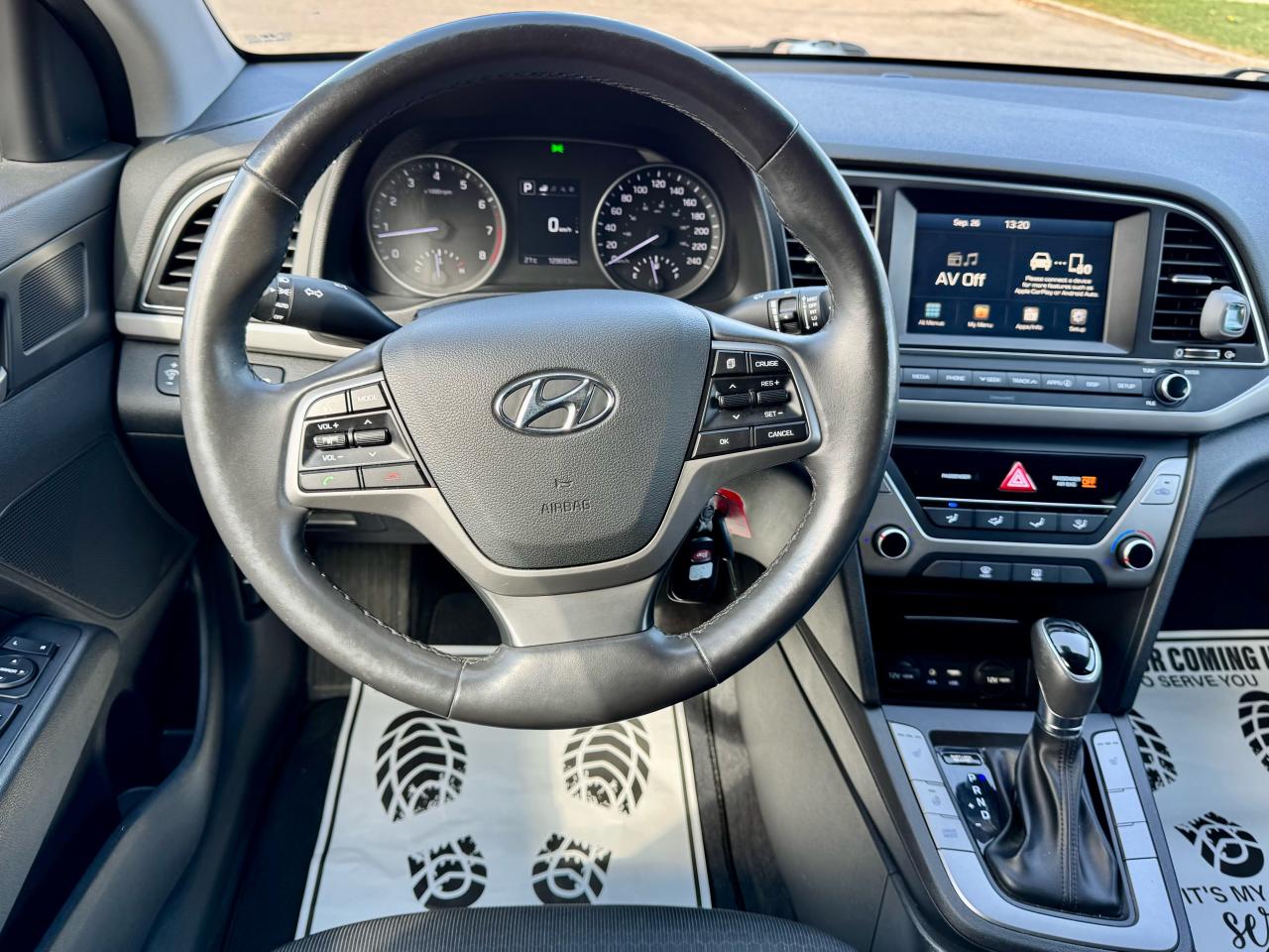 2017 Hyundai Elantra GL - Photo #13
