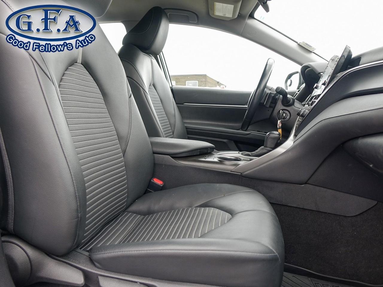 2022 Toyota Camry SE MODEL, LEATHER & CLOTH, REARVIEW CAMERA, HEATED - Photo #10