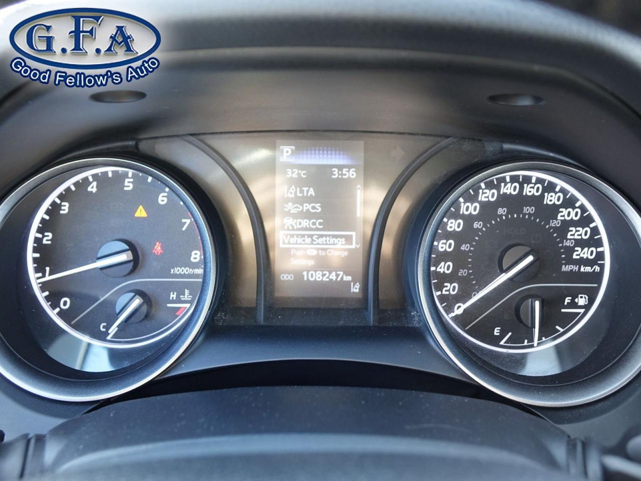 2022 Toyota Camry SE MODEL, LEATHER & CLOTH, REARVIEW CAMERA, HEATED - Photo #20