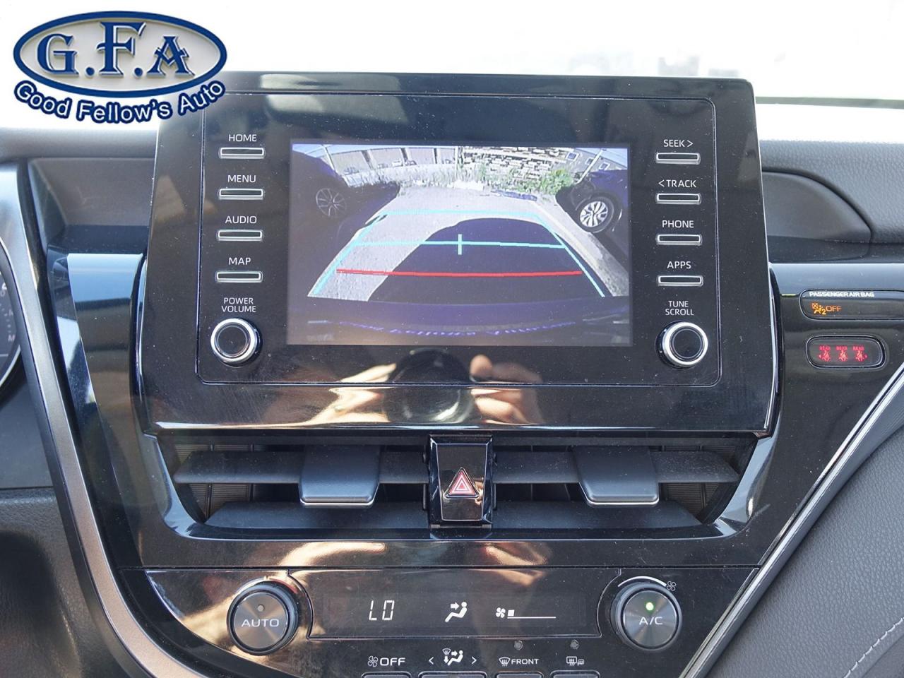 2022 Toyota Camry SE MODEL, LEATHER & CLOTH, REARVIEW CAMERA, HEATED - Photo #18