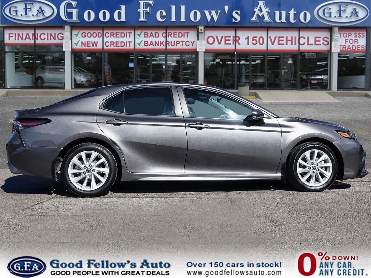2022 Toyota Camry SE MODEL, LEATHER & CLOTH, REARVIEW CAMERA, HEATED - Photo #3