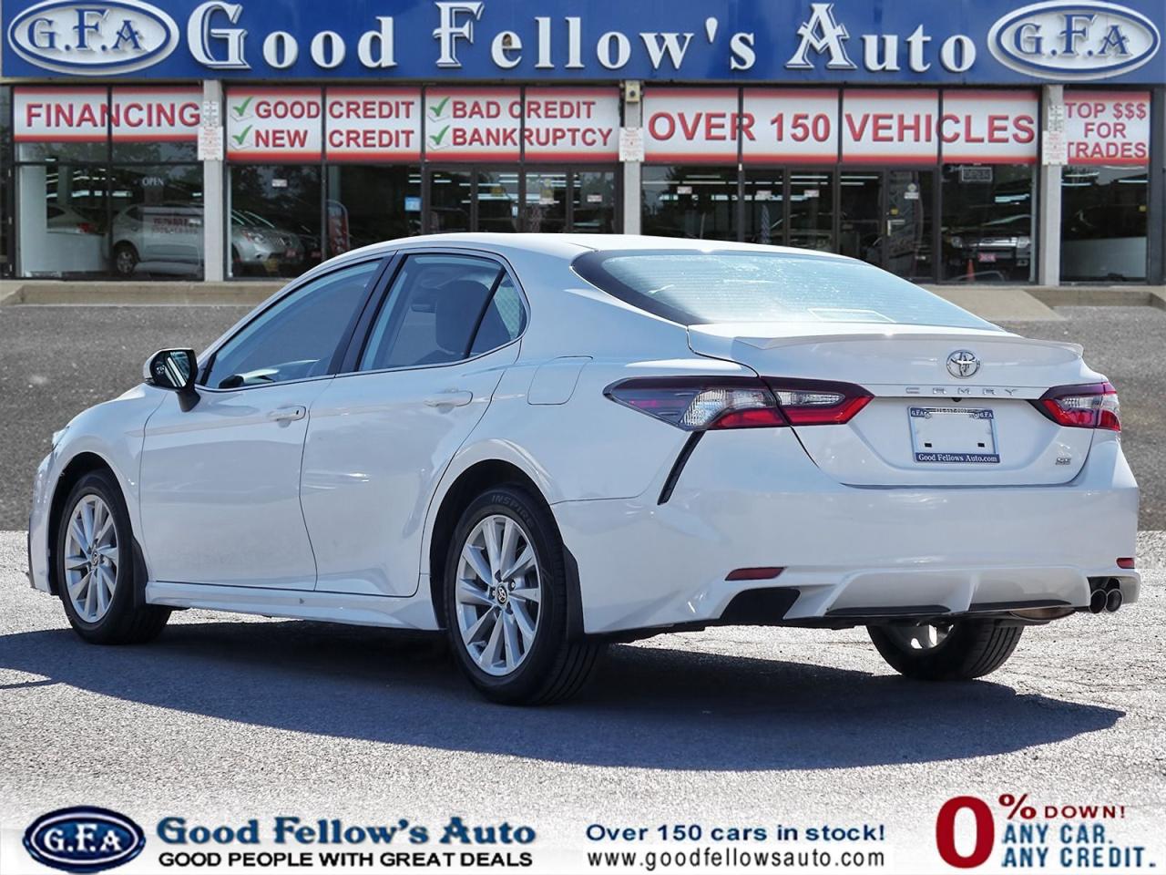 2021 Toyota Camry SE MODEL, LEATHER & CLOTH, REARVIEW CAMERA, HEATED - Photo #5