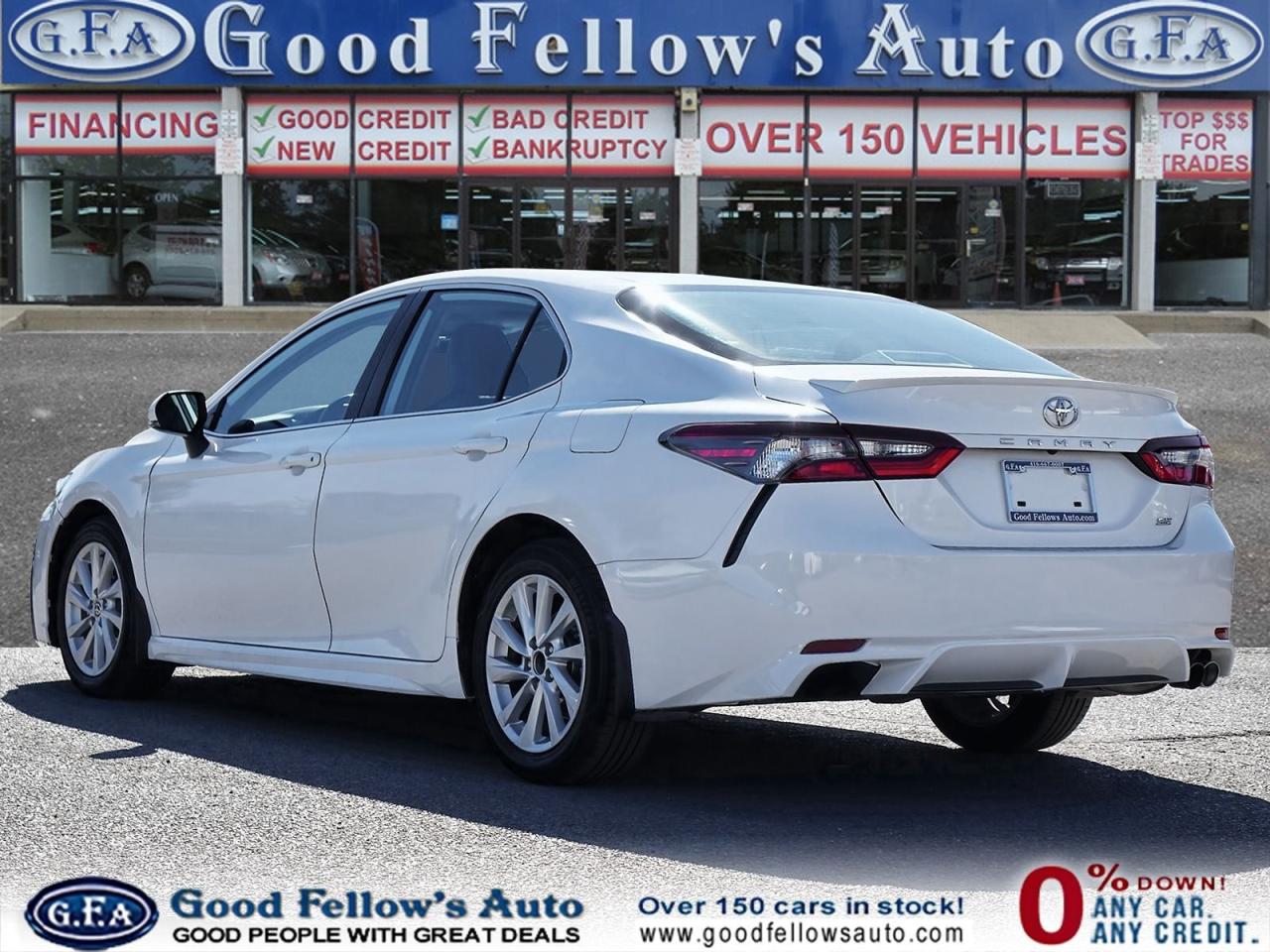 2022 Toyota Camry SE MODEL, LEATHER & CLOTH, REARVIEW CAMERA, HEATED - Photo #5