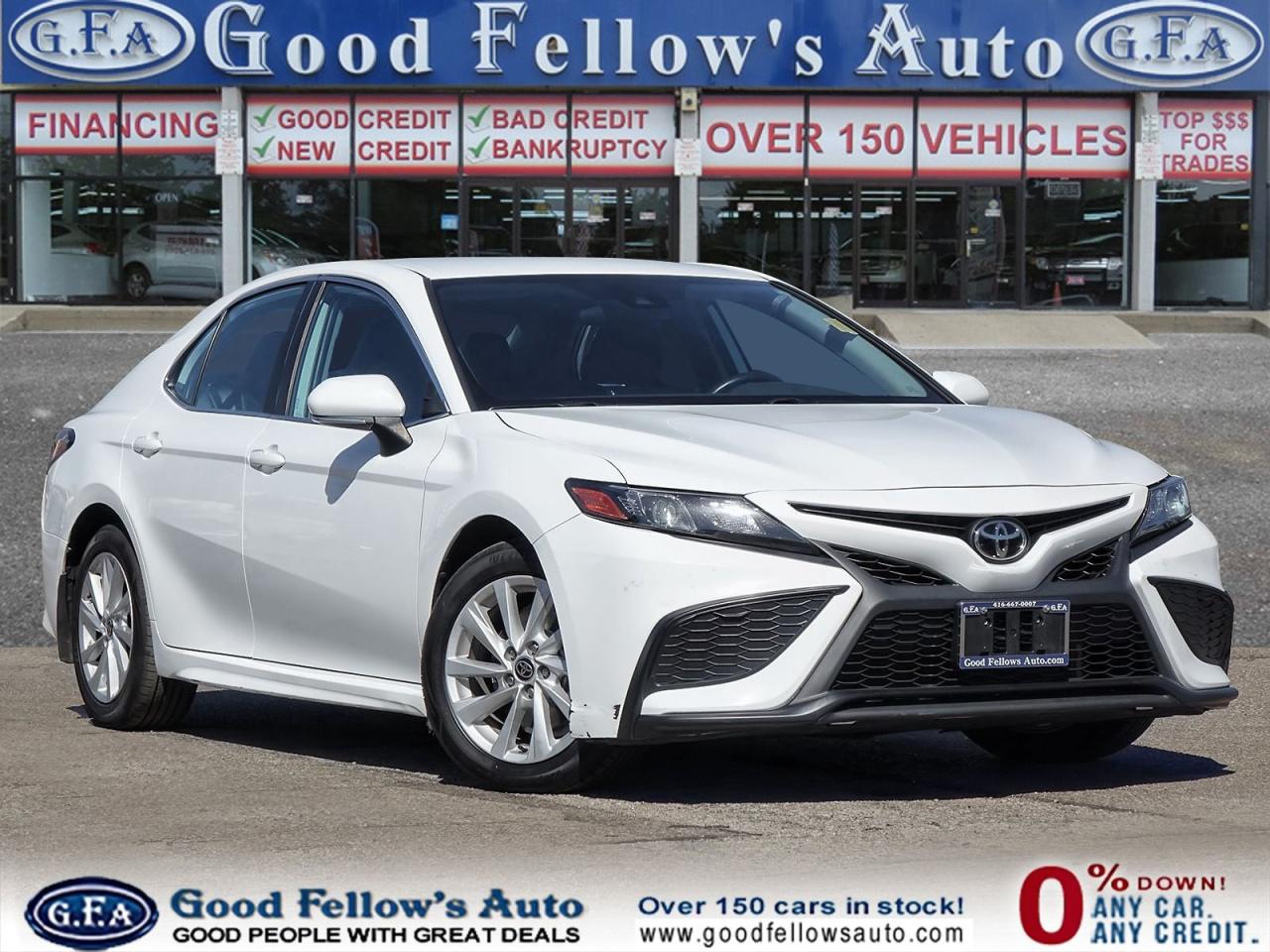 2022 Toyota Camry SE MODEL, LEATHER & CLOTH, REARVIEW CAMERA, HEATED - Photo #1
