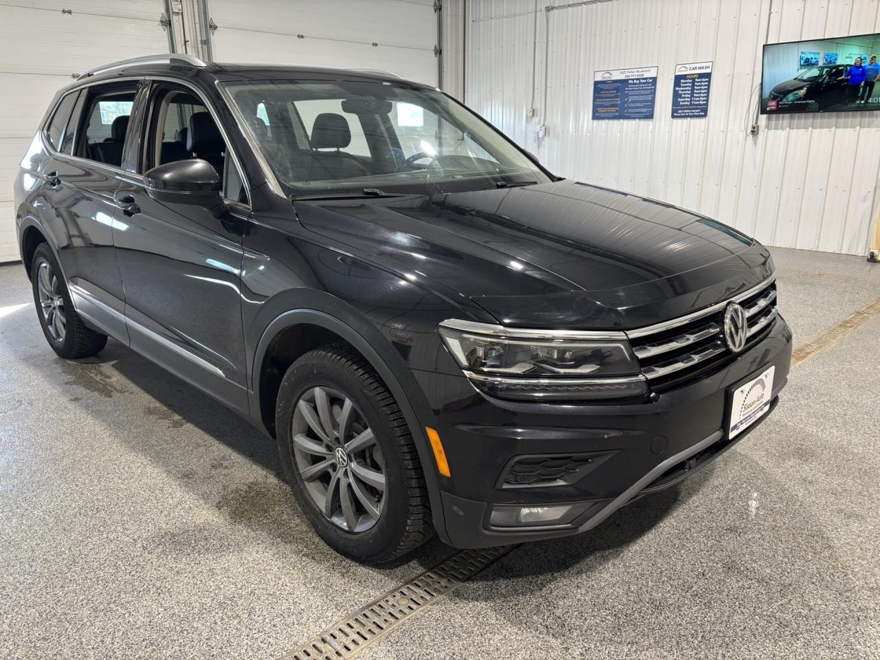 Used 2018 Volkswagen Tiguan Highline 4Motion #7passenger #remotestart for sale in Brandon, MB