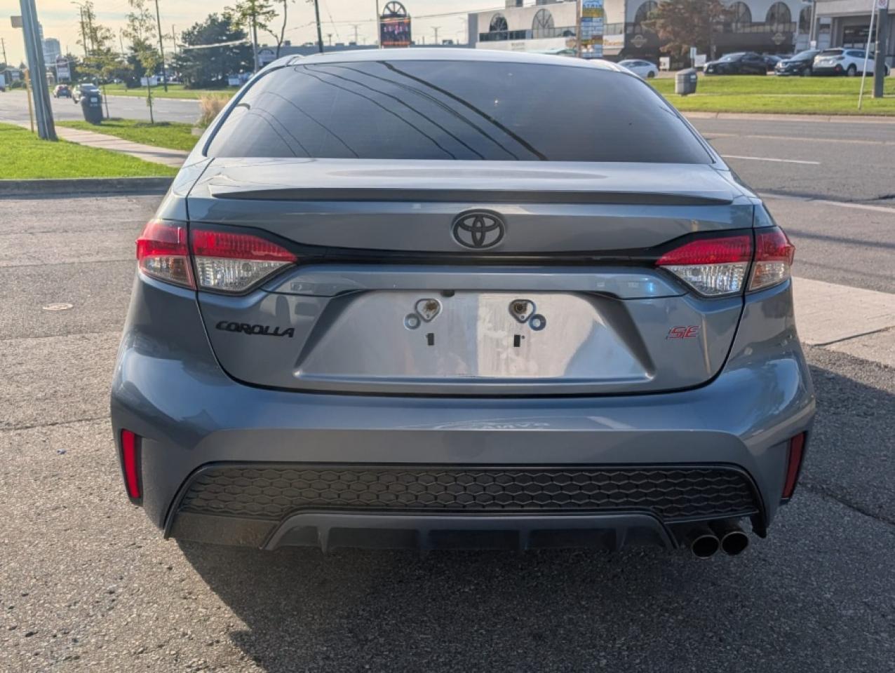 2021 Toyota Corolla SE / BLIND SPOT/ REAR SPOILER/ APPLE CARPLAY - Photo #7
