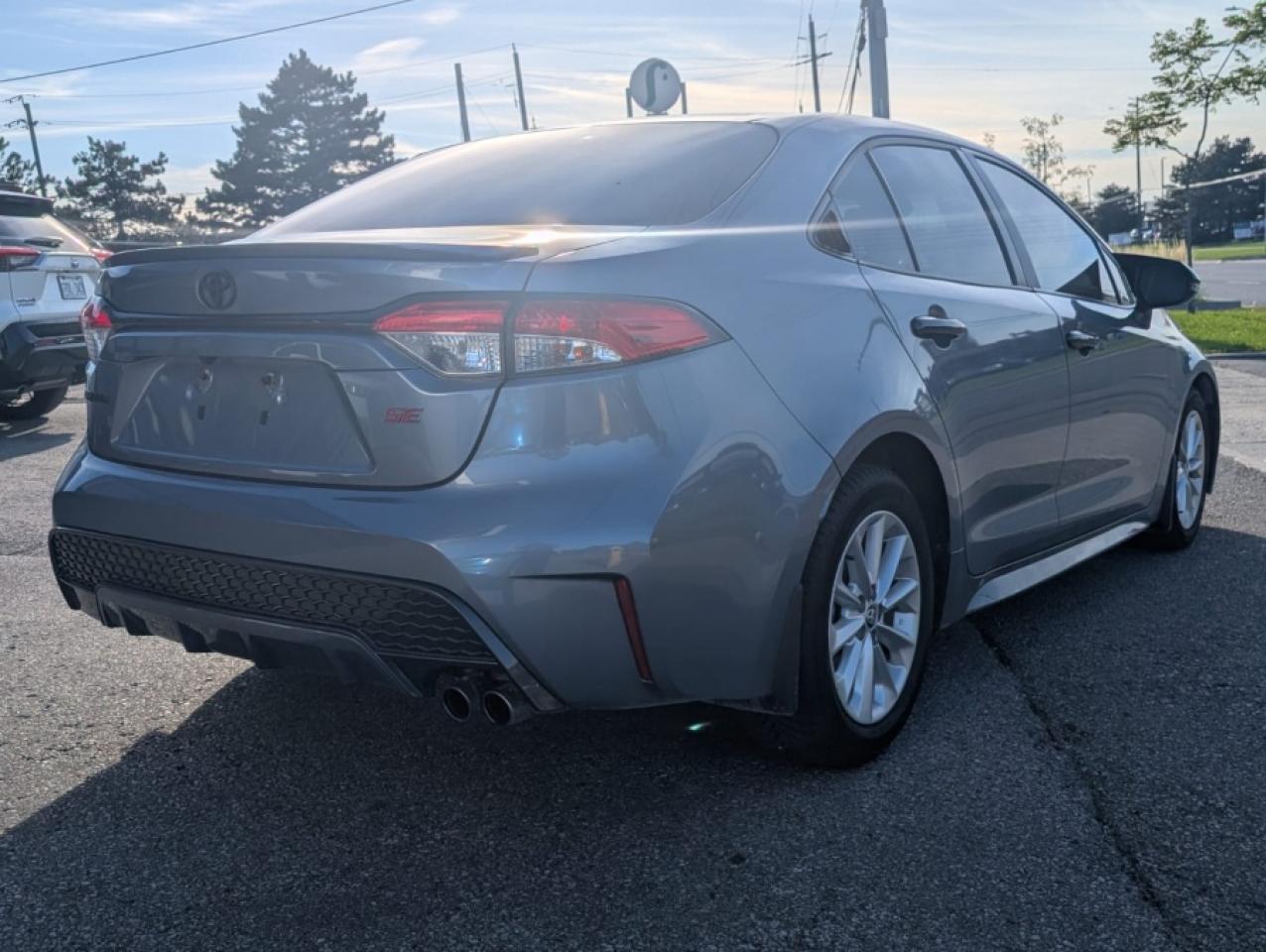 2021 Toyota Corolla SE / BLIND SPOT/ REAR SPOILER/ APPLE CARPLAY - Photo #9