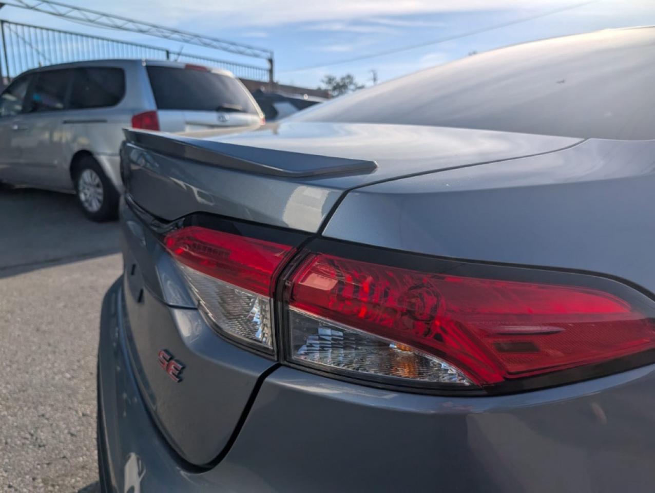 2021 Toyota Corolla SE / BLIND SPOT/ REAR SPOILER/ APPLE CARPLAY - Photo #22