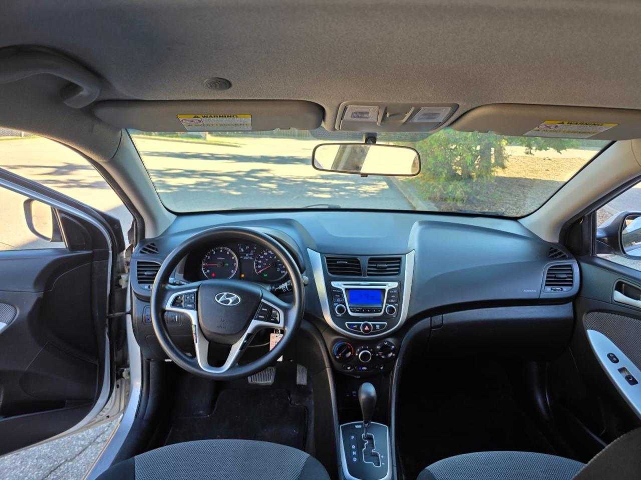 2014 Hyundai Accent GL - Photo #10