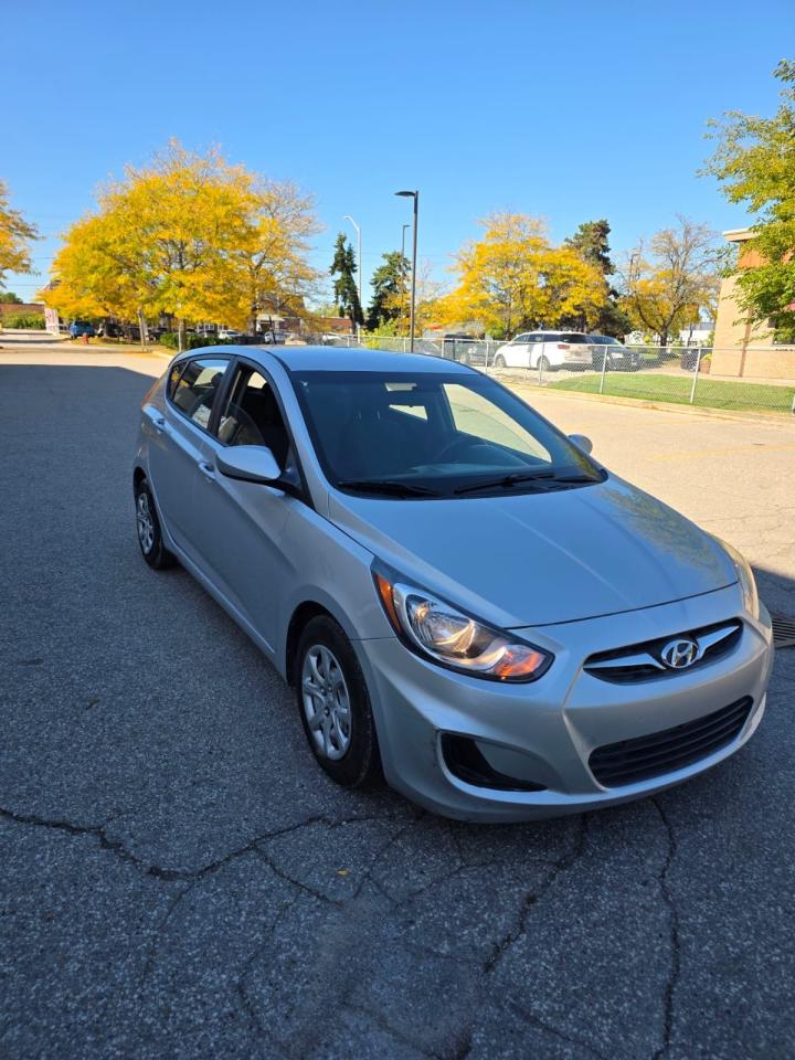 2014 Hyundai Accent GL - Photo #2