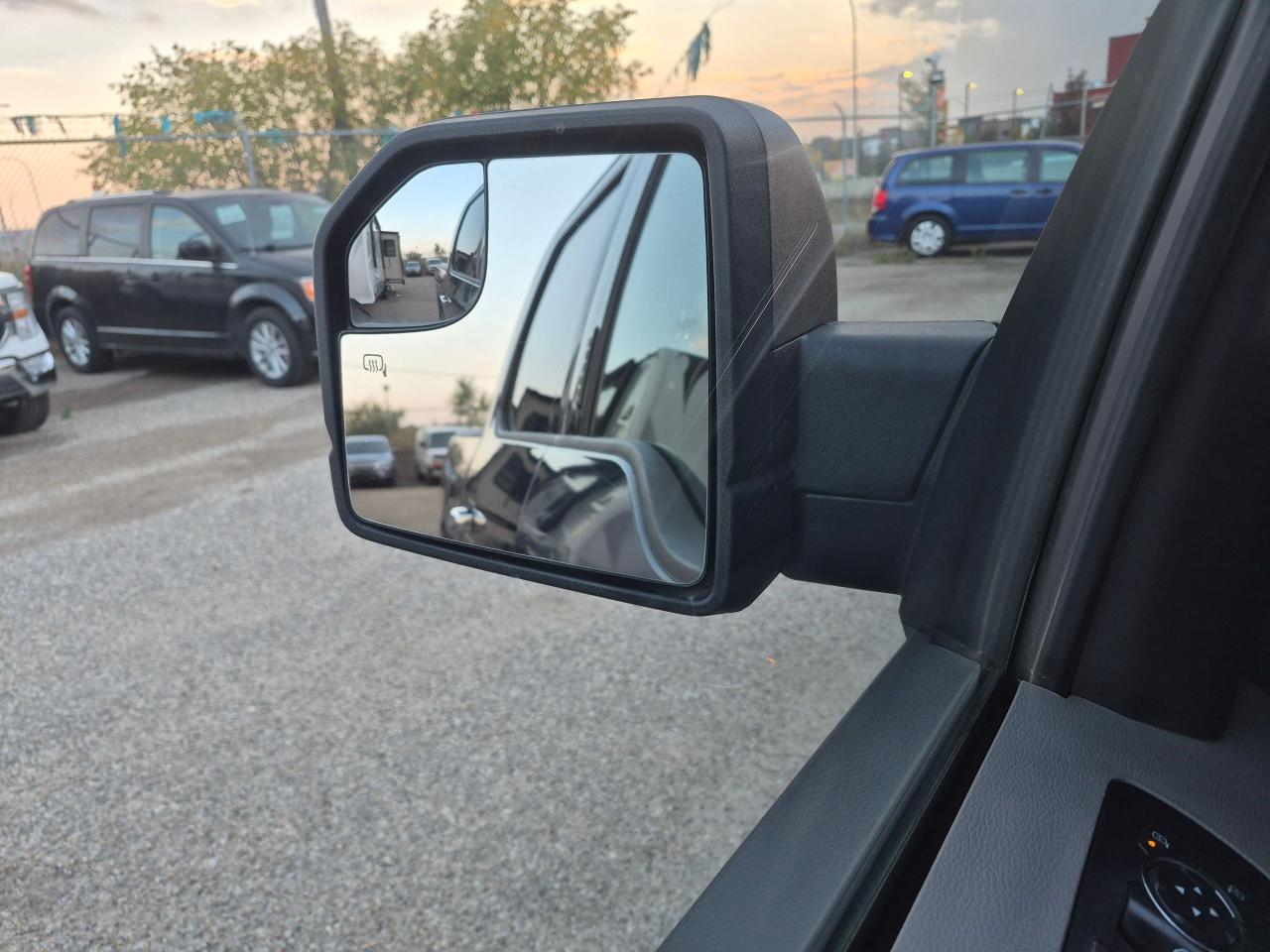2019 Ford F-150 XTR, Crewcab 4x4, Trailer Pkg, Bu Cam, Remote - Photo #11