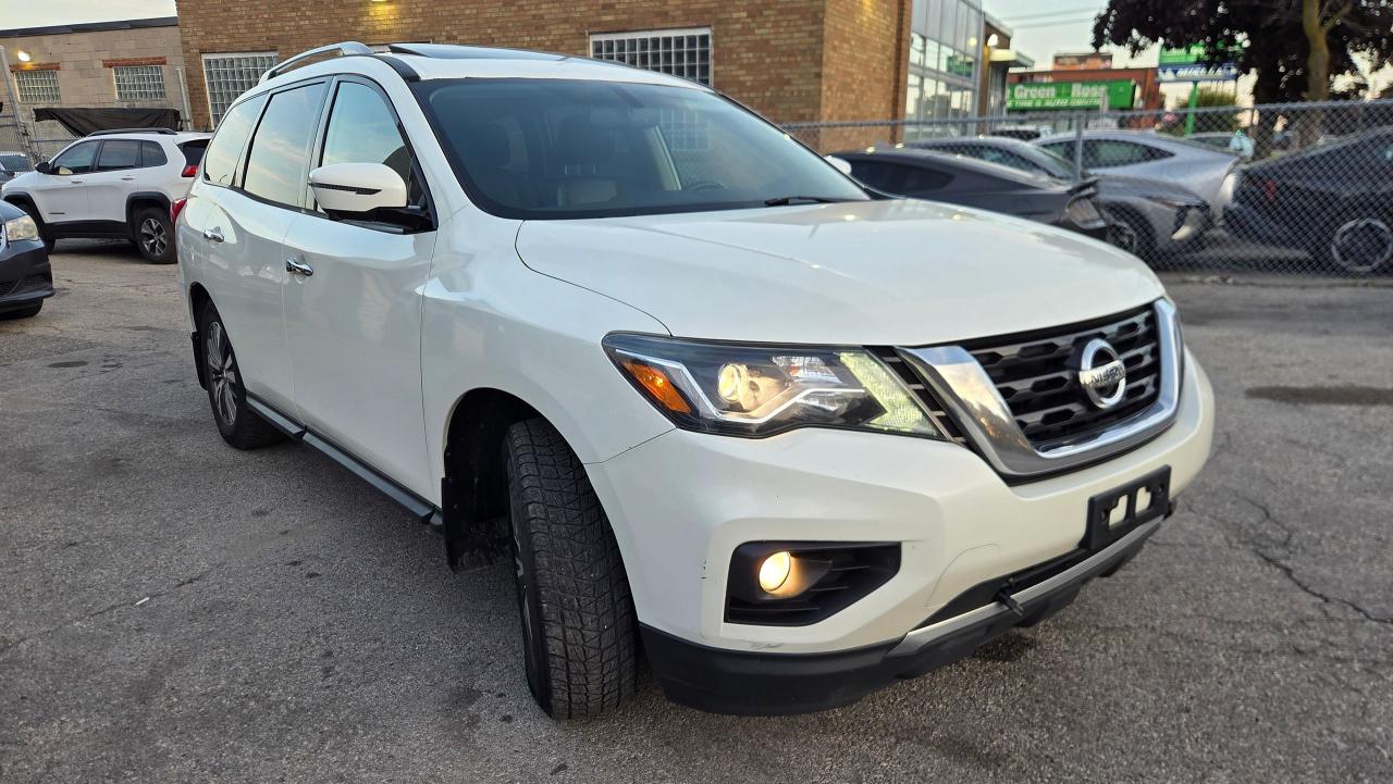 2018 Nissan Pathfinder SL PREMIUM - Photo #6