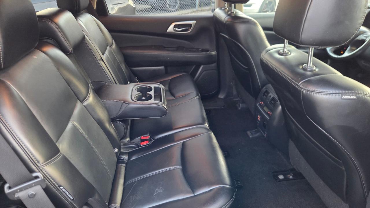 2018 Nissan Pathfinder SL PREMIUM - Photo #10