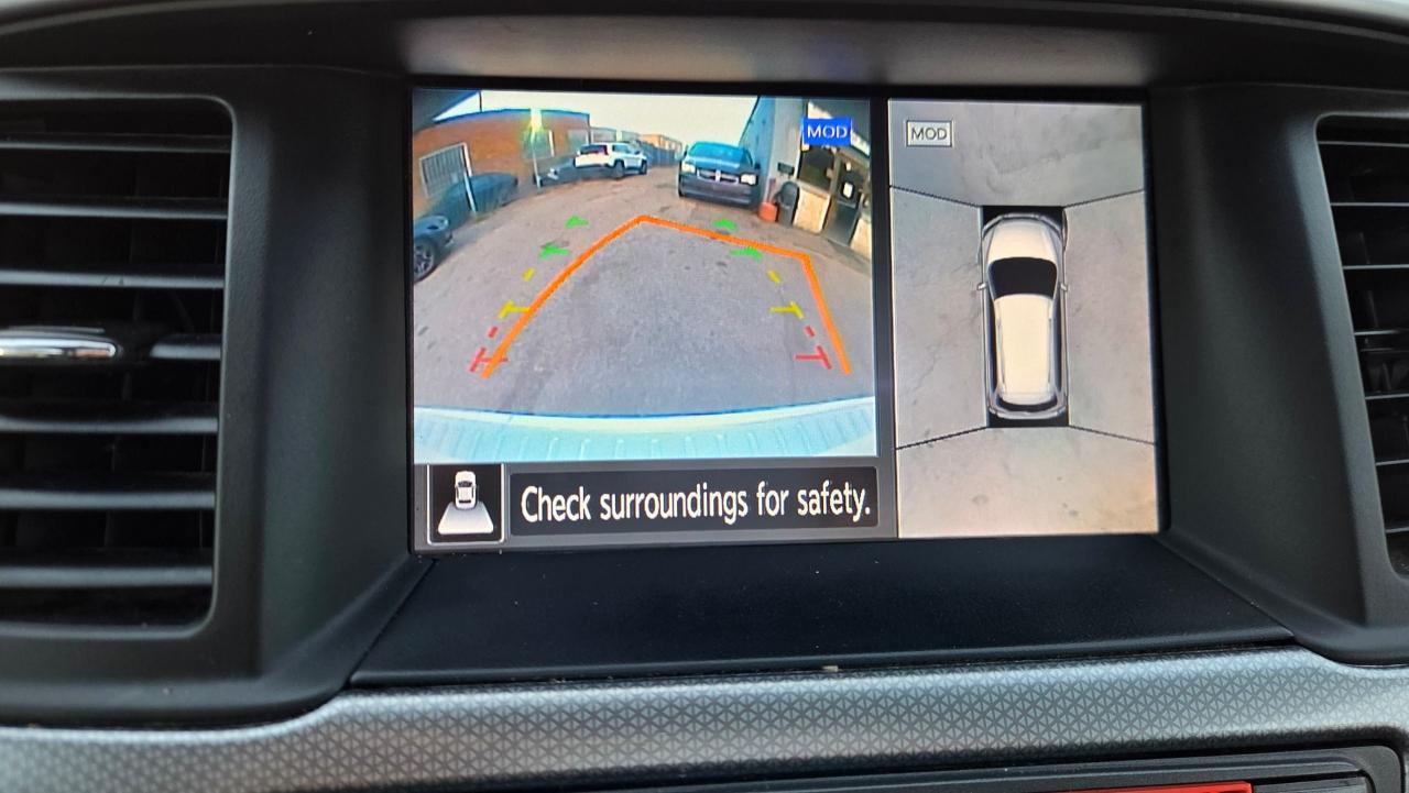 2018 Nissan Pathfinder SL PREMIUM - Photo #17