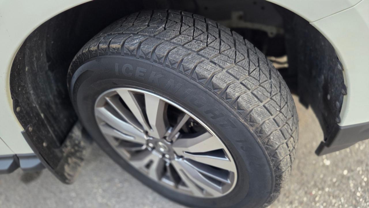 2018 Nissan Pathfinder SL PREMIUM - Photo #24