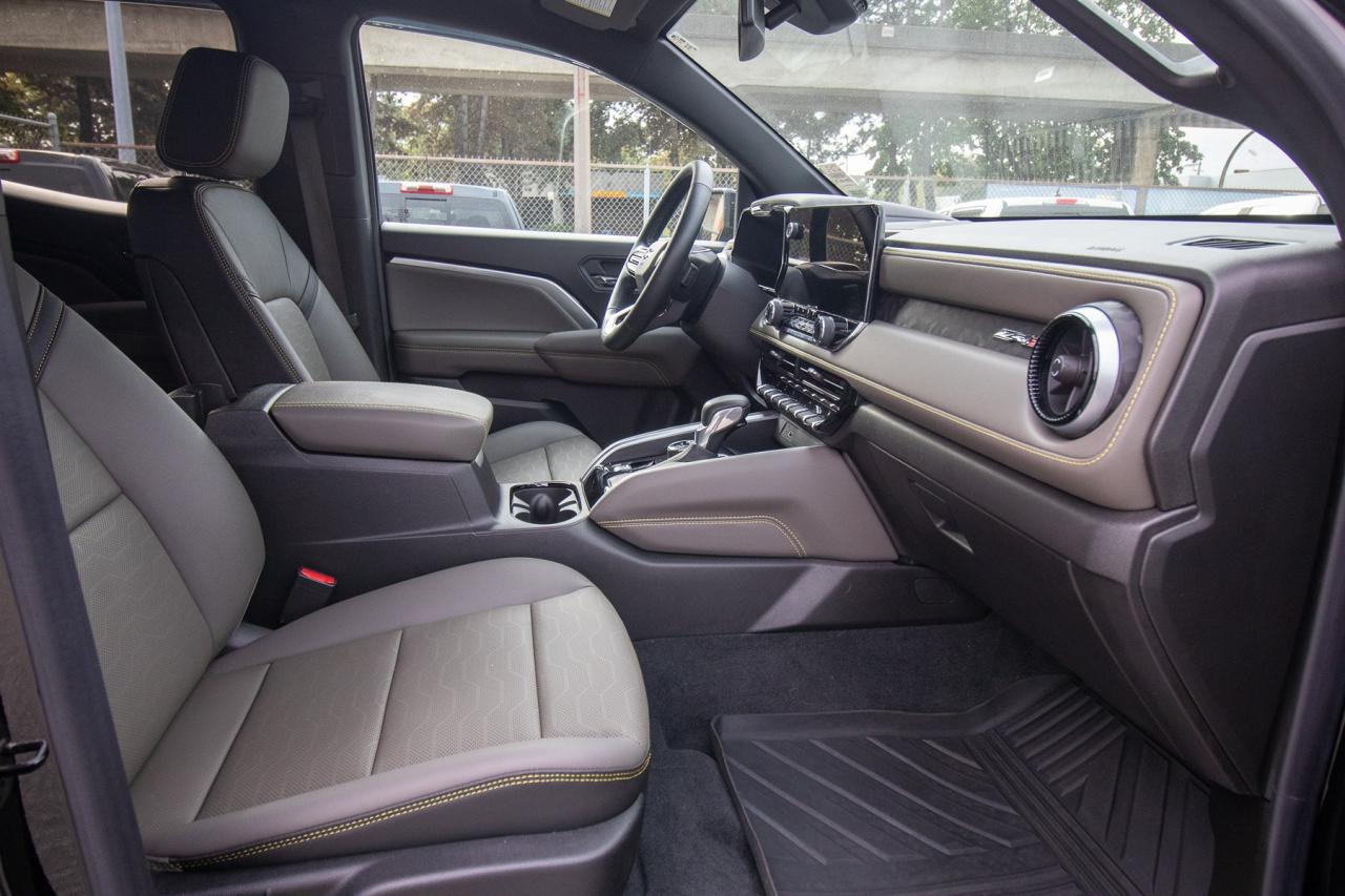 2023 Chevrolet Colorado 4WD Crew Cab ZR2 Photo5