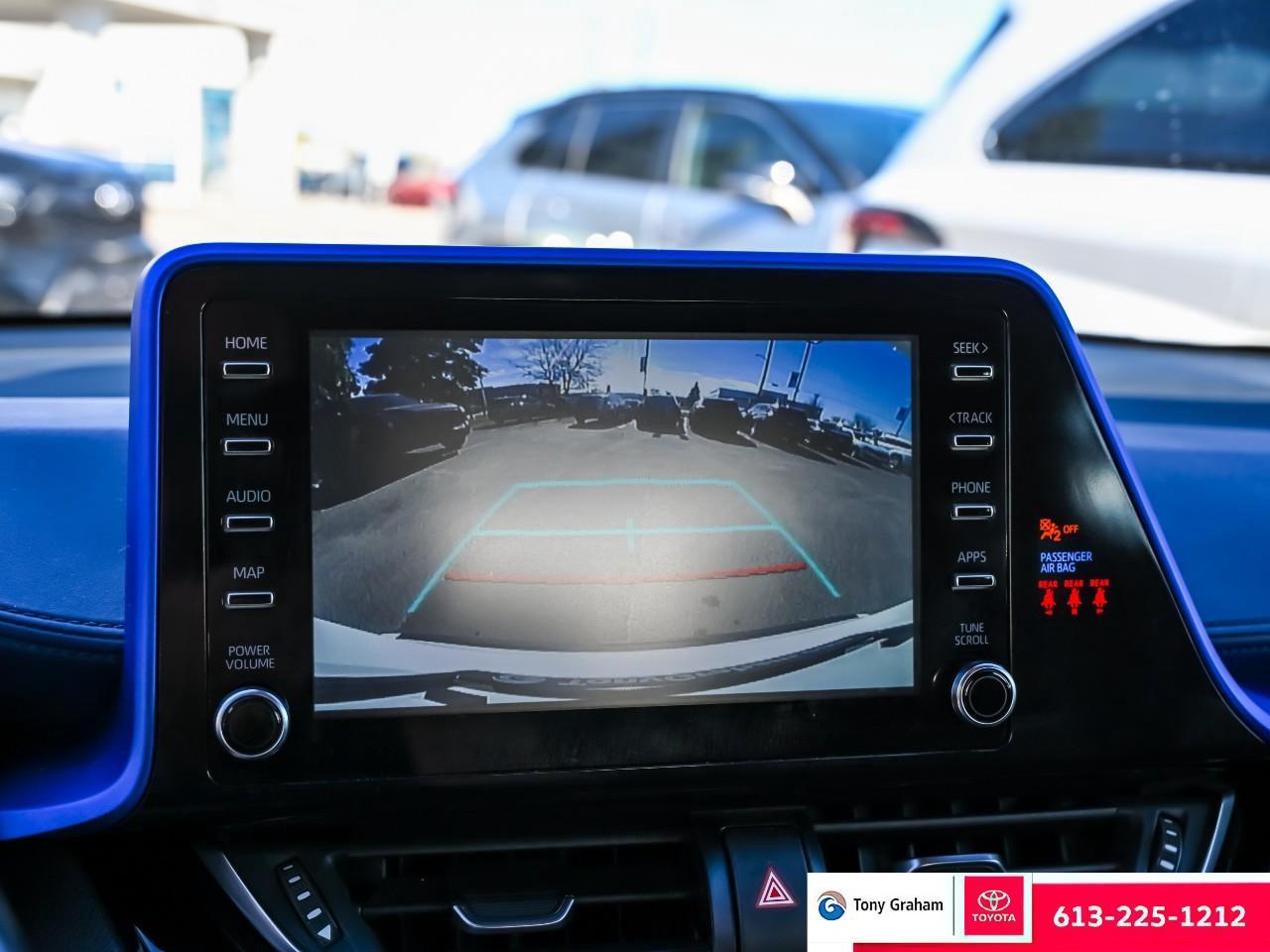 2021 Toyota C-HR XLE Premium Photo