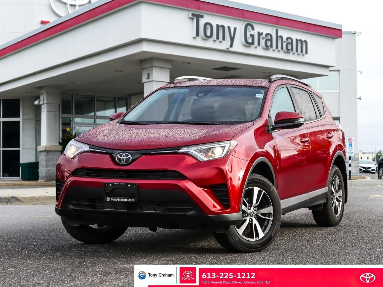Used 2018 Toyota RAV4 LE for sale in Ottawa, ON