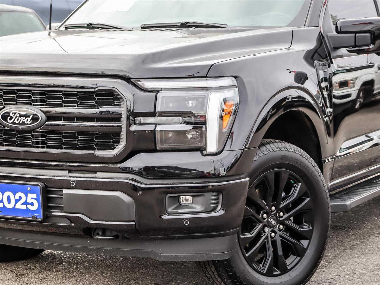 2025 Ford F-150 Lariat | 5.0L V8 | Black Appearance Pkg | Moonroof | Photo