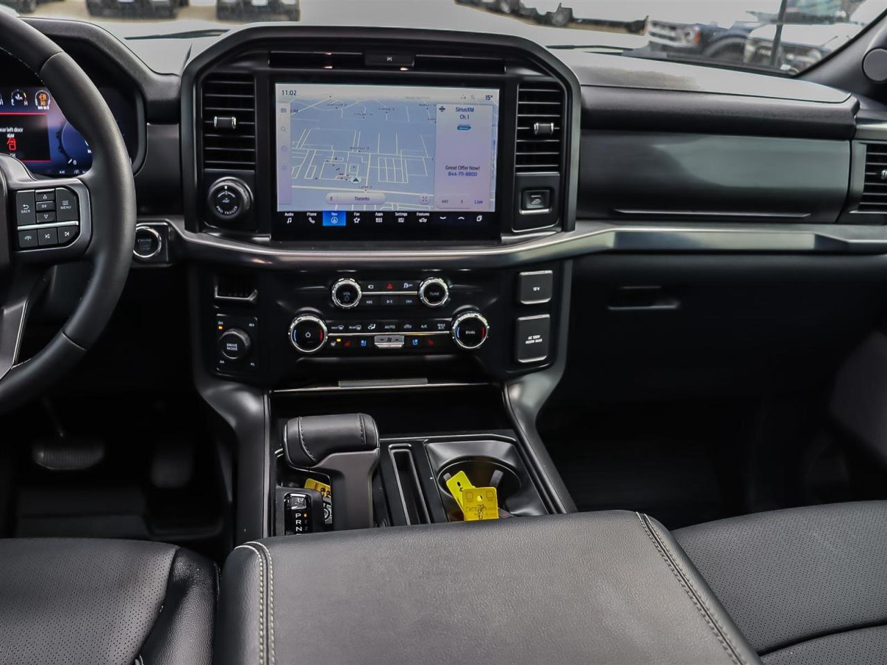 2025 Ford F-150 Lariat | 5.0L V8 | Black Appearance Pkg | Moonroof | Photo