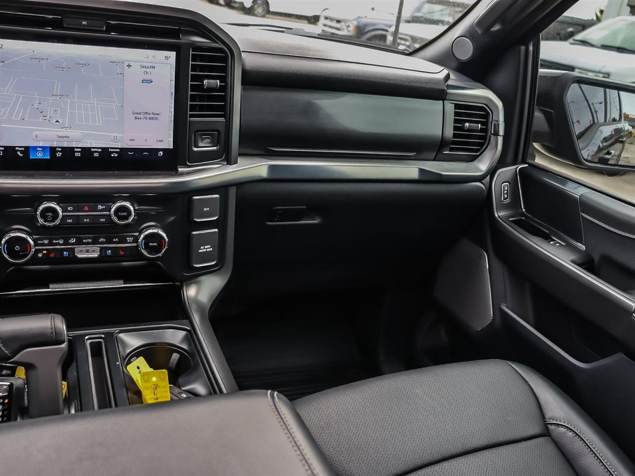 2025 Ford F-150 Lariat | 5.0L V8 | Black Appearance Pkg | Moonroof | Photo