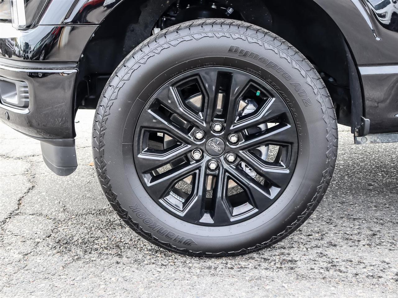 2025 Ford F-150 Lariat | 5.0L V8 | Black Appearance Pkg | Moonroof | Photo