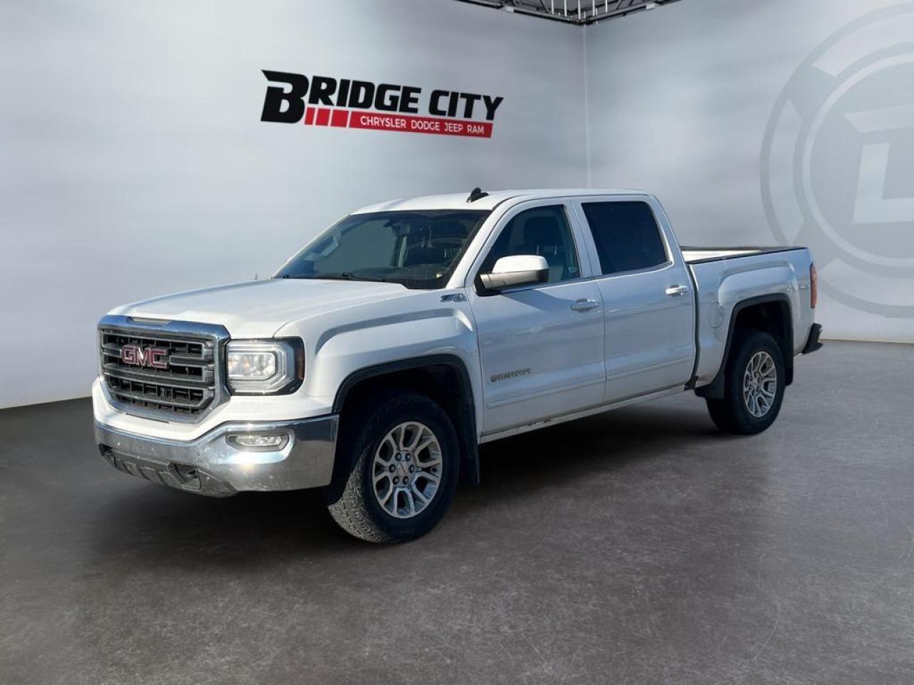 Used 2018 GMC Sierra 1500 SLE 5.3L V8 - Bluetooth - Bucket Seats - Backup Camera - Tow Hitch - Crew Cab - 4x4 for sale in Lethbridge, AB