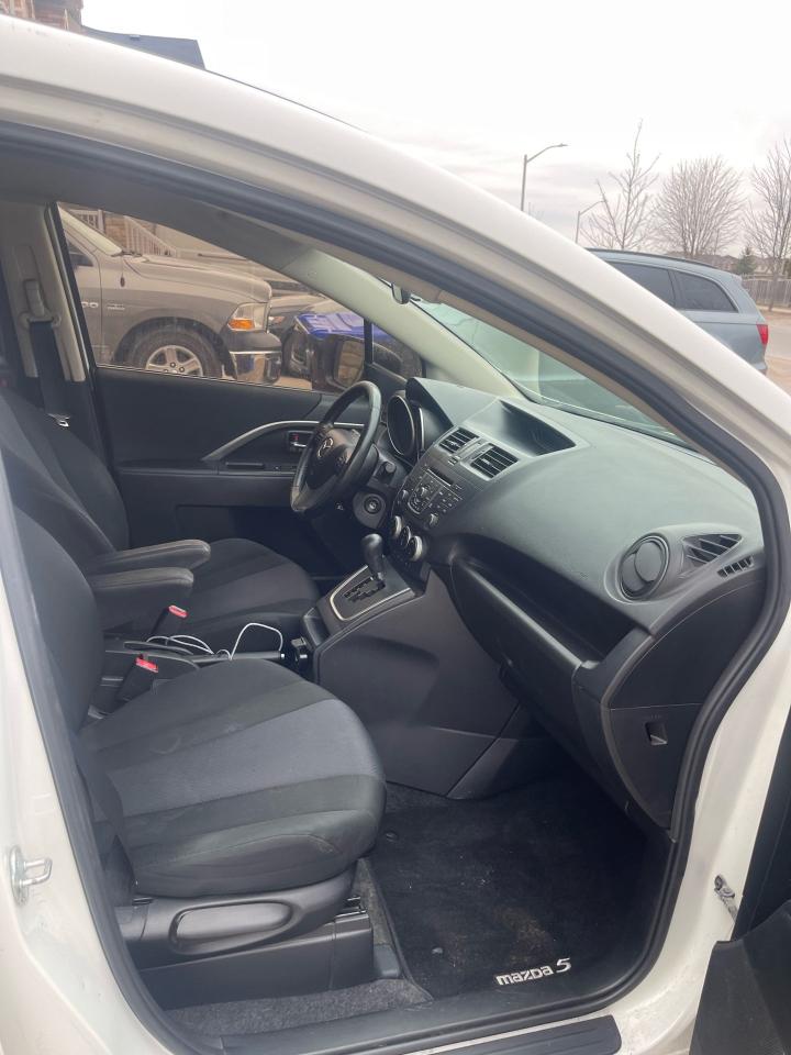 2015 Mazda MAZDA5 GS - Photo #8