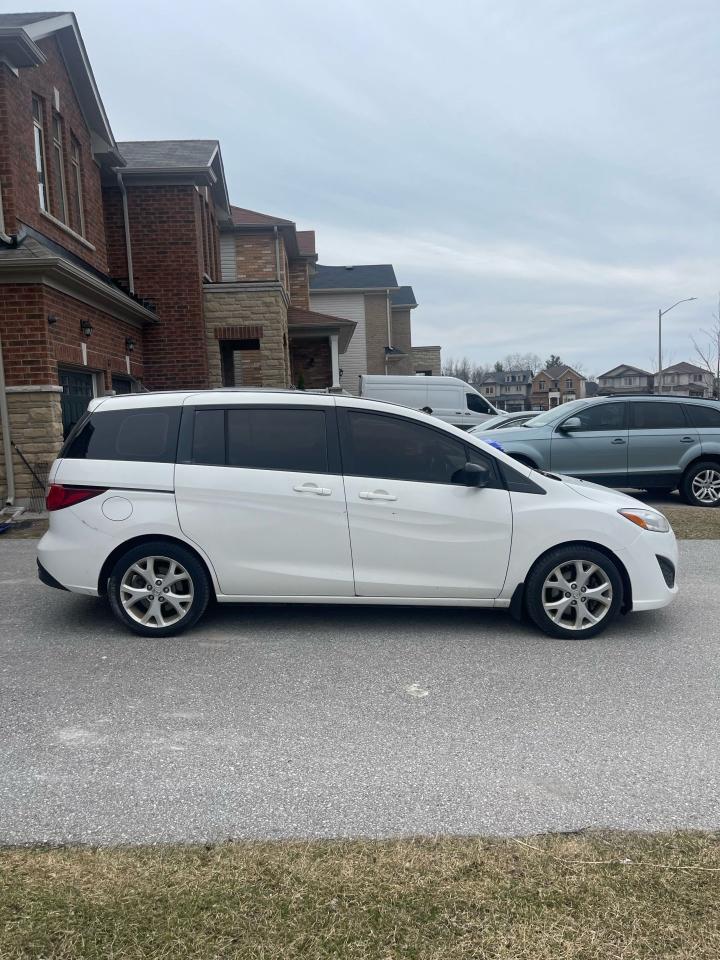 2015 Mazda MAZDA5 GS - Photo #3