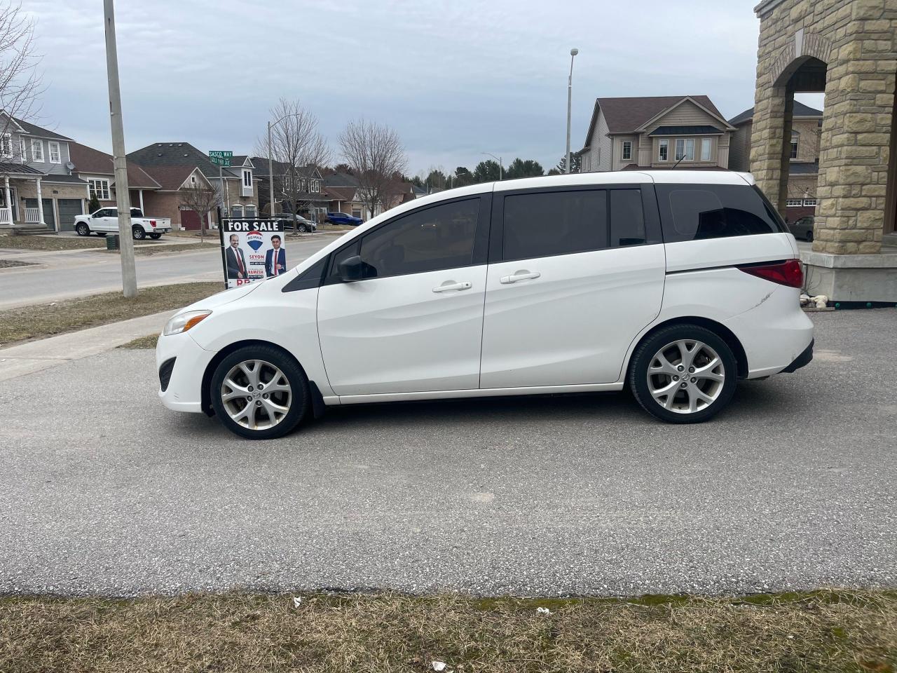 2015 Mazda MAZDA5 GS - Photo #6
