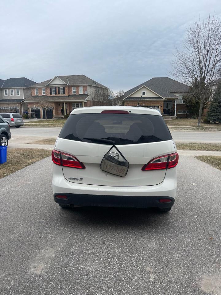 2015 Mazda MAZDA5 GS - Photo #4