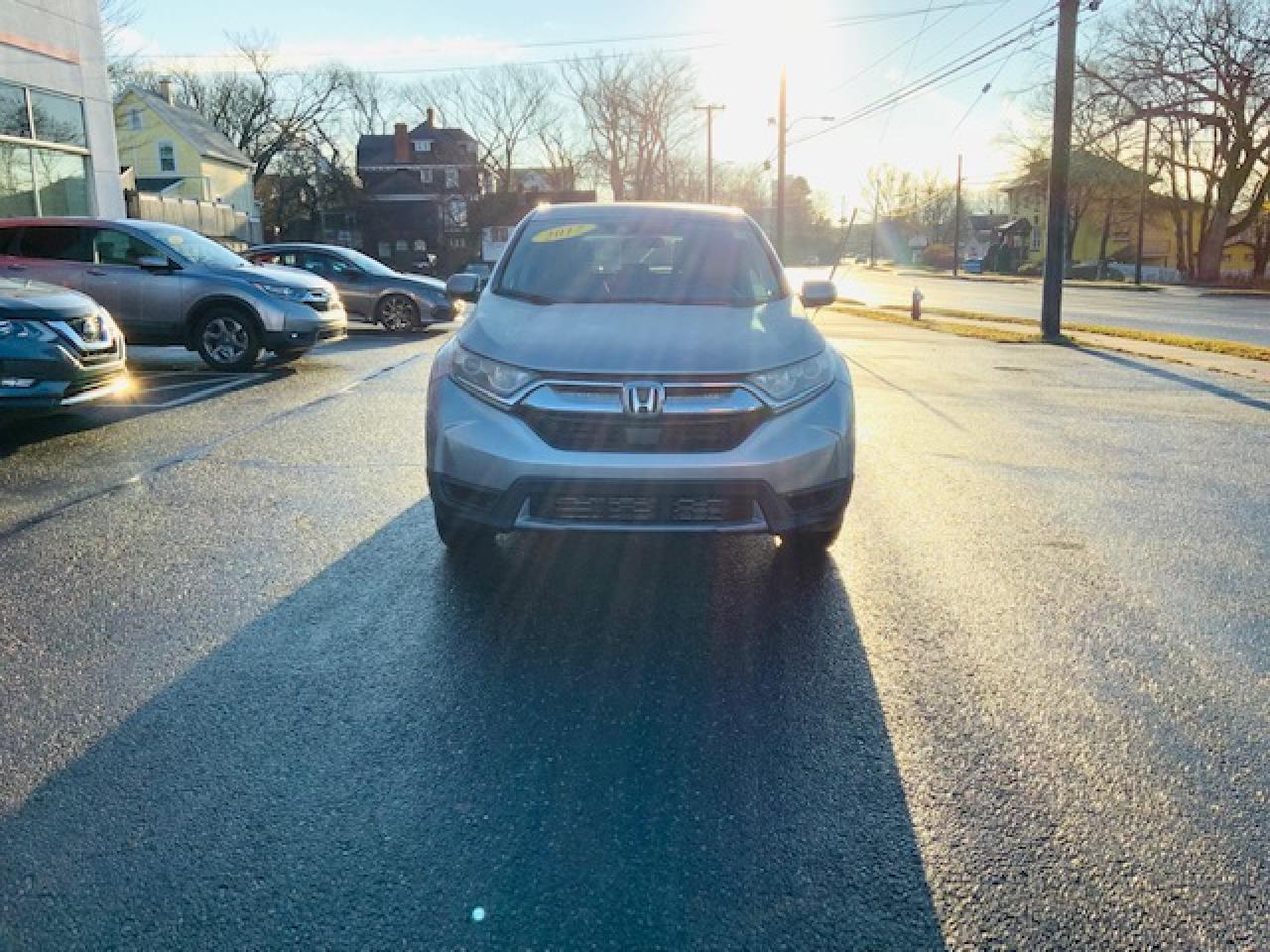 2017 Honda CR-V LX AWD Photo2