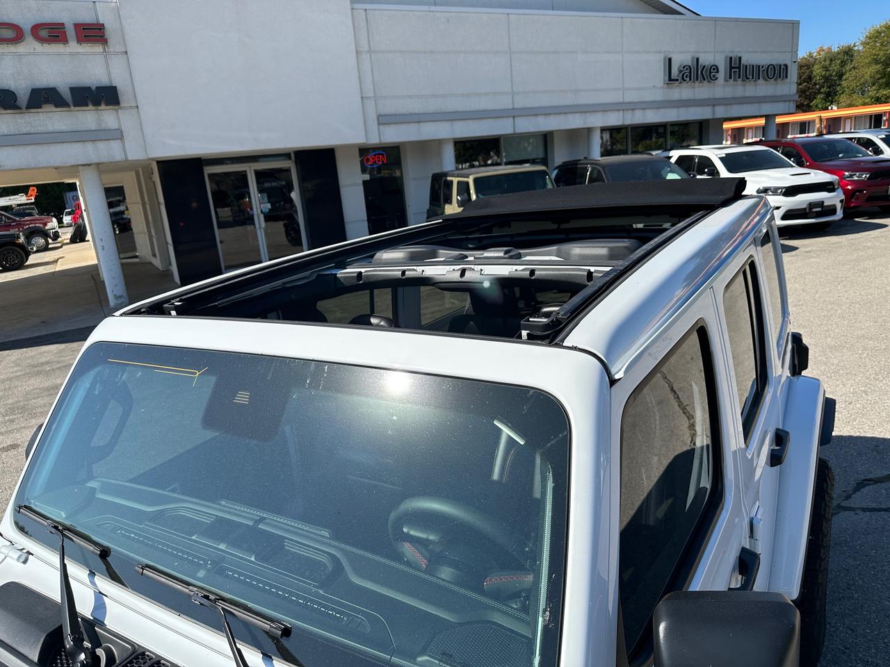 2024 Jeep Wrangler Rubicon X Photo