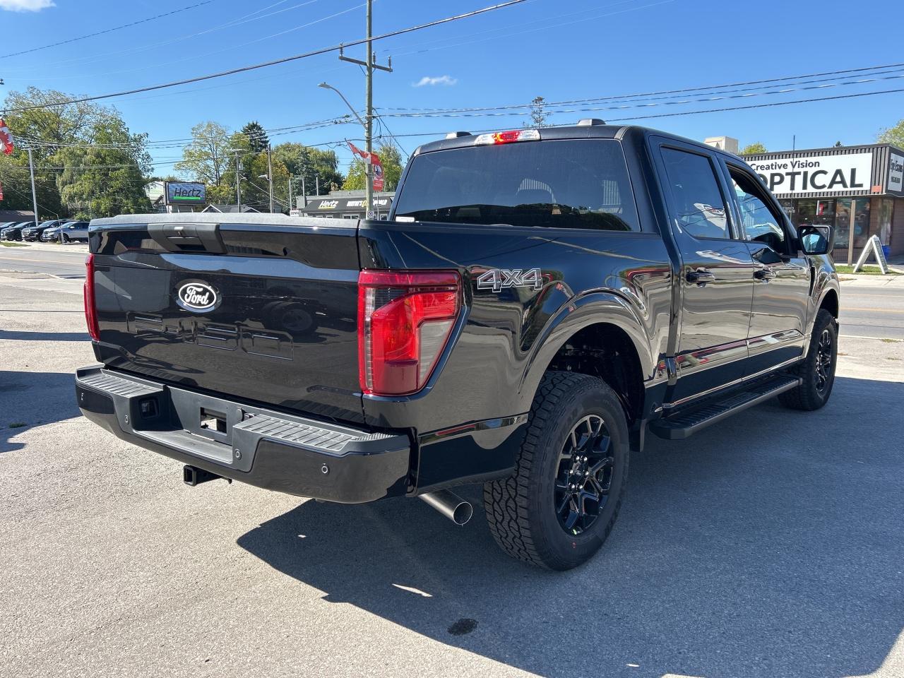 2025 Ford F-150 XLT Photo4