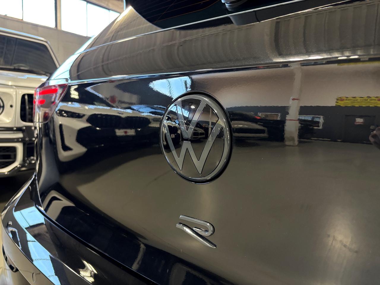 2025 Volkswagen Golf R Black Edition DSG|AWD|SUNROOF|NAV|HARMANKARDON|HUD - Photo #10