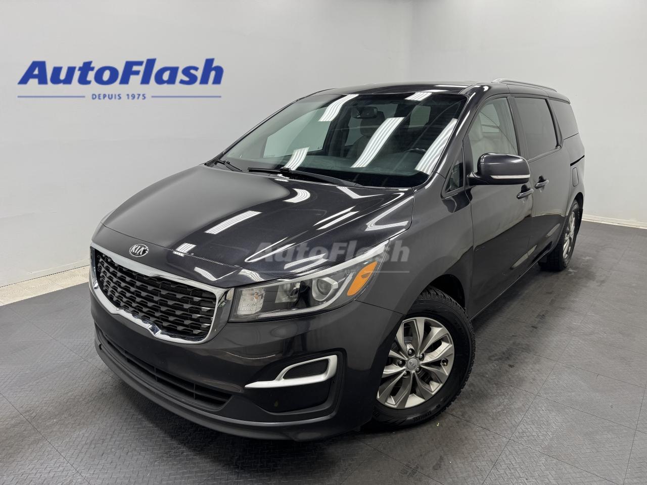 Used 2019 Kia Sedona LX, CARPLAY, 8 PASS, SIEGES + VOLANT CHAUFFANTS for sale in Saint-Hubert, QC