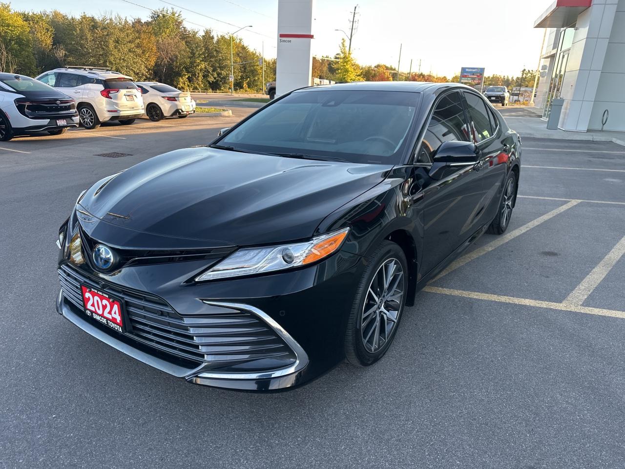 Used 2024 Toyota Camry HYBRID XLE for sale in Simcoe, ON