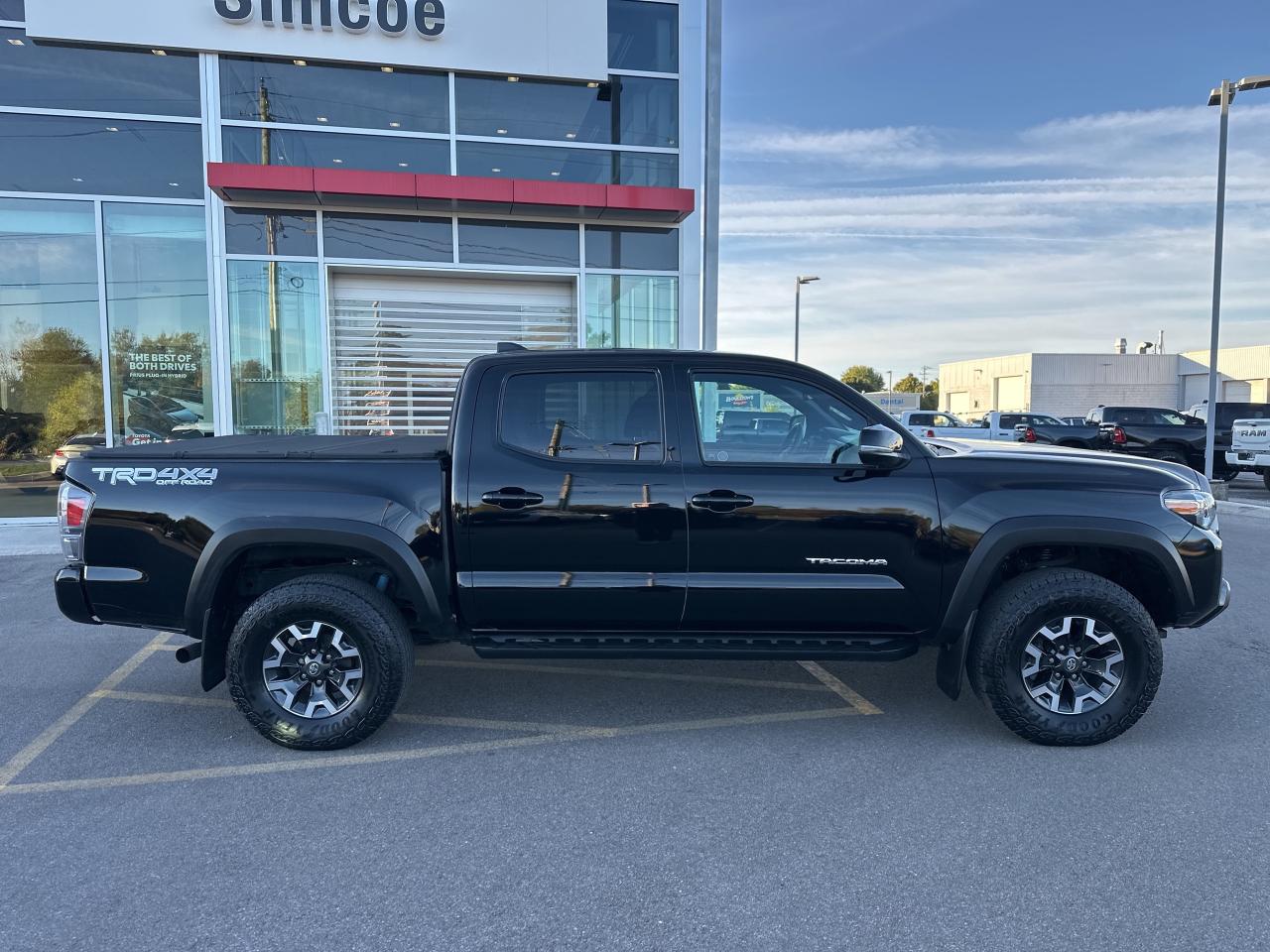 2023 Toyota Tacoma TRD Offroad Photo3