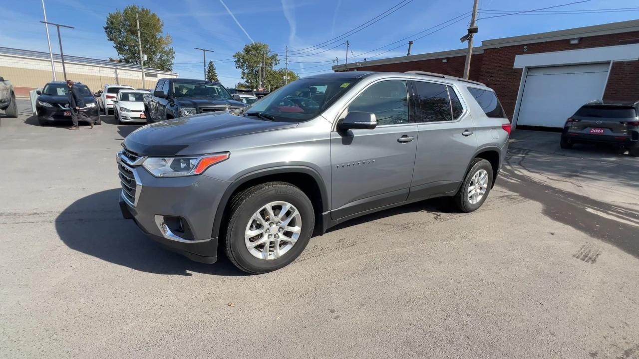 2021 Chevrolet Traverse LT AWD | 8-PASSENGER | CARPLAY | HTD SEATS |ALLOYS Photo3