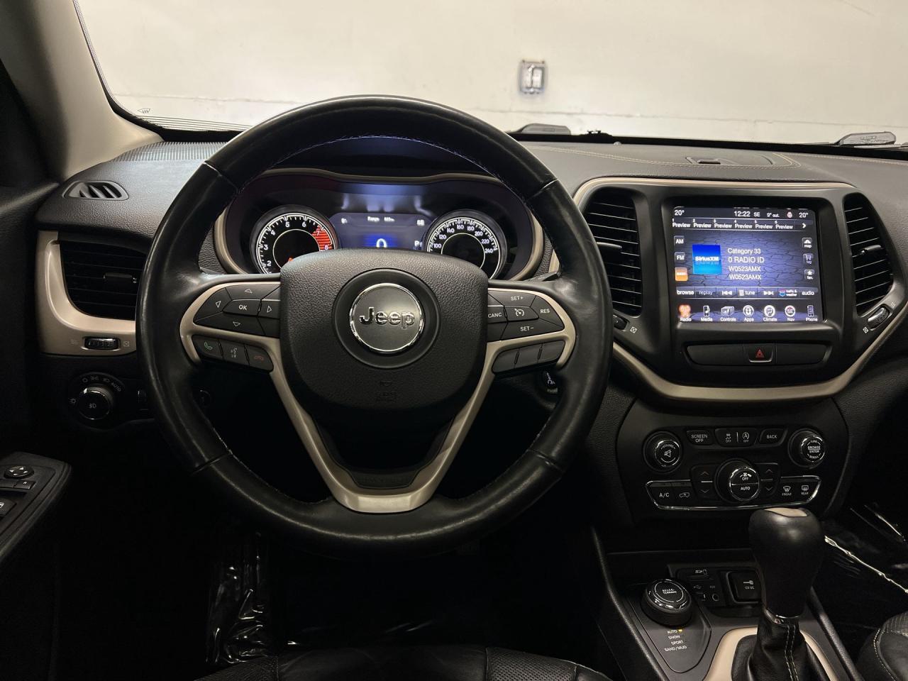 2016 Jeep Cherokee LIMITED AWD |V6 |COOLED LEATHER |PANO ROOF | NAV Photo