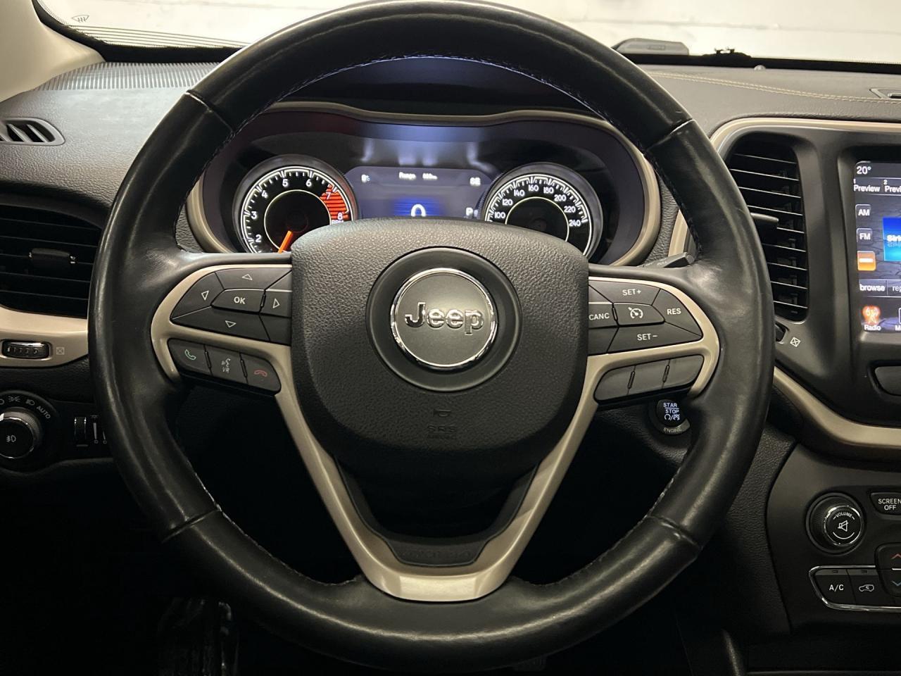 2016 Jeep Cherokee LIMITED AWD |V6 |COOLED LEATHER |PANO ROOF | NAV Photo