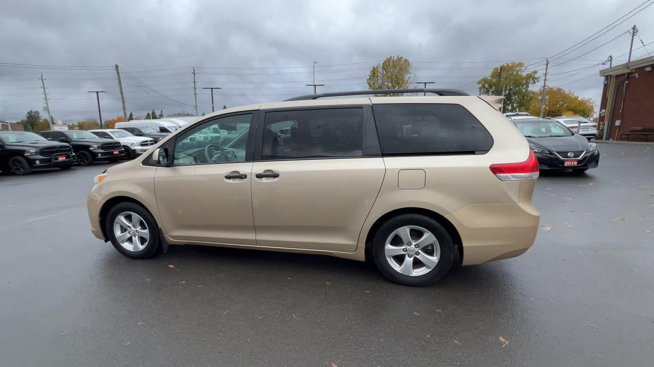 2013 Toyota Sienna CERTIFIED! | 7-PASSENGER | KEYLESS ENTRY | CRUISE Photo4