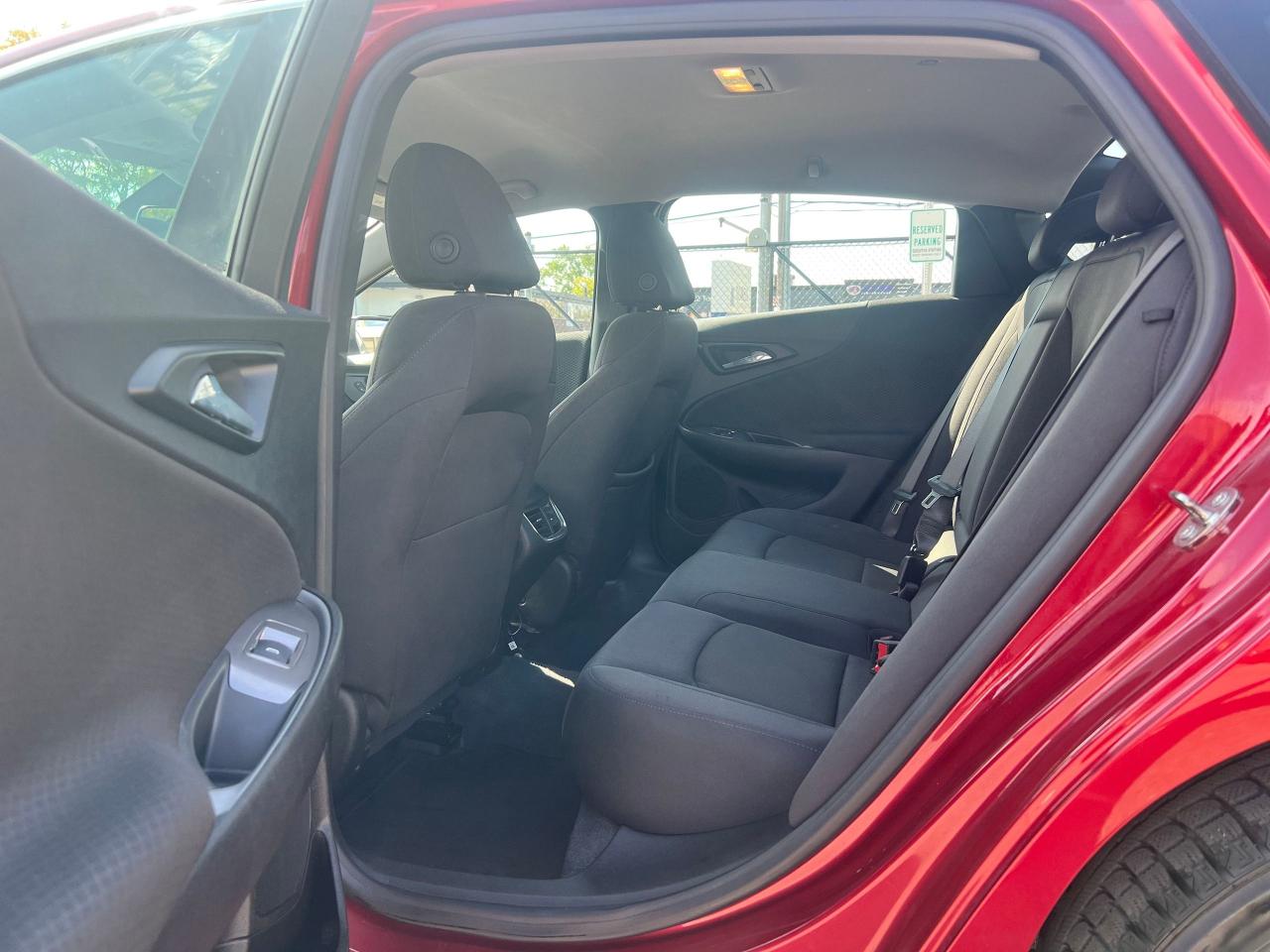 2023 Chevrolet Malibu 1LT - Photo #15